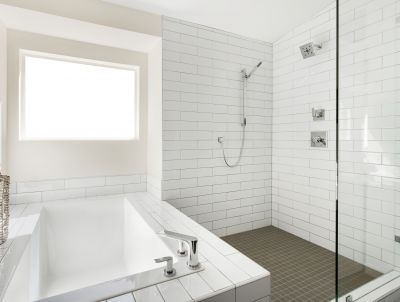 Open Concept Shower with Seating